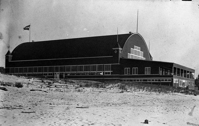 Avery Beach Casino - 1902 Photo From Historical Association Of South Haven